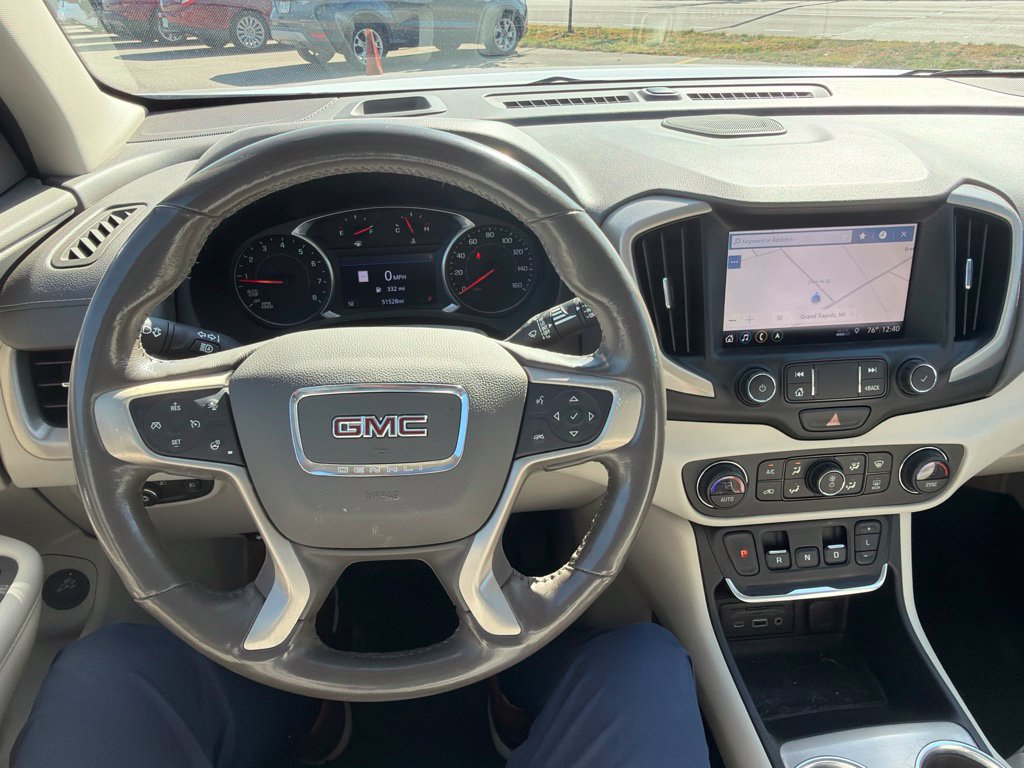 Used 2020 GMC Terrain Denali w/ Denali Premium Package AWD/4WD image 13