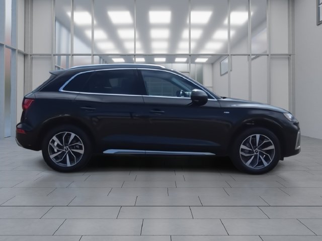 Used 2023 Audi Q5 2.0T Premium w/ Convenience Package AWD/4WD image 9