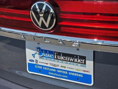 Used 2024 Volkswagen Atlas SEL AWD/4WD image 20