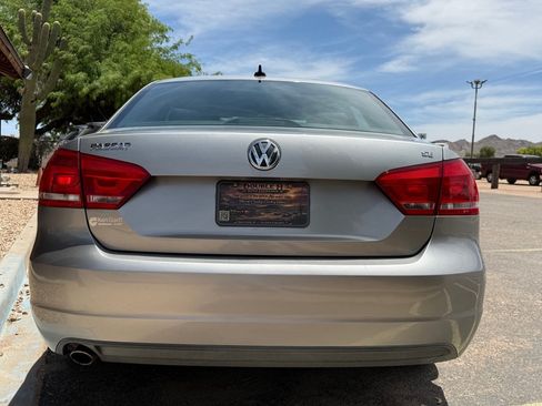 Used 2013 Volkswagen Passat 2.5 SE FWD image 6