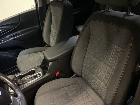 Used 2022 Chevrolet Equinox LT image 18