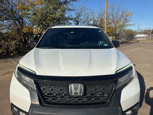 Used 2021 Honda Passport Touring image 2