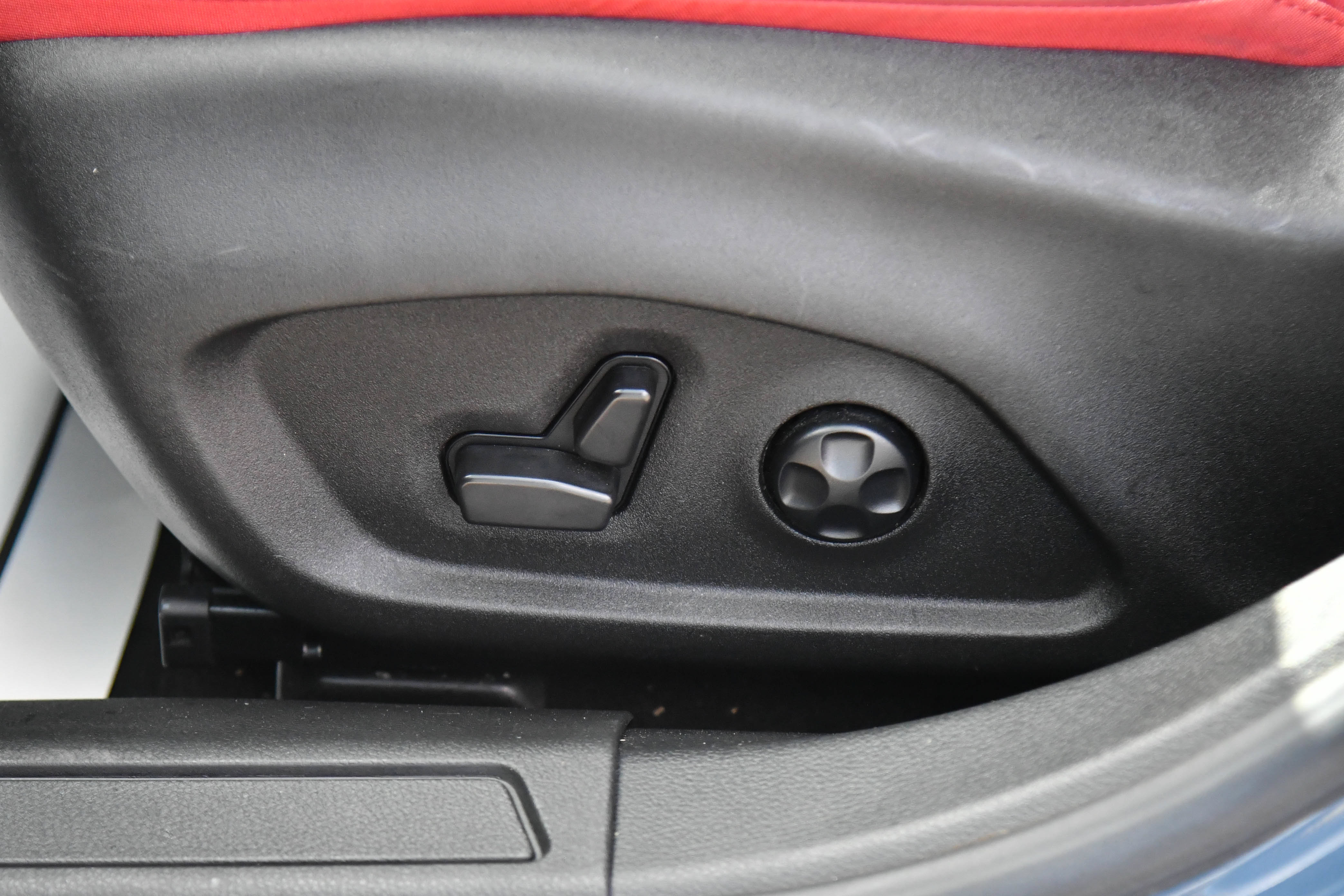Used 2024 Dodge Hornet R/T Plus AWD/4WD image 17
