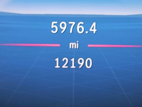 Used 2025 Mercedes-Benz GLC 300 4MATIC image 9