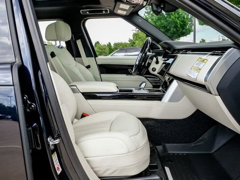 New 2026 Land Rover Range Rover Long Wheelbase Autobiography AWD/4WD image 44