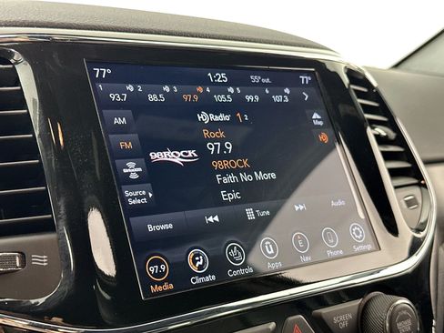 Used 2022 Jeep Grand Cherokee Laredo X AWD/4WD image 15