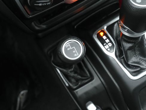 Used 2021 Jeep Wrangler Willys image 19