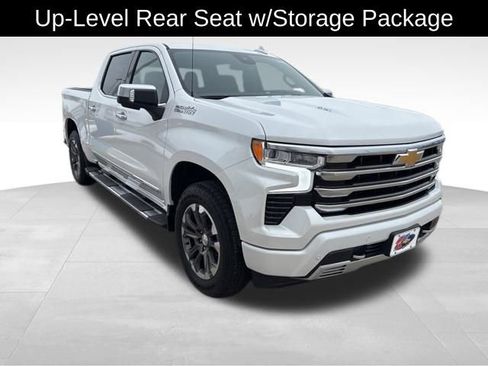 Certified 2024 Chevrolet Silverado 1500 High Country AWD/4WD image 4