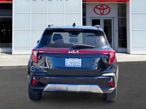 Used 2024 Kia Seltos EX image 5