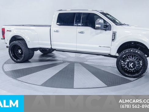 Used 2022 Ford F450 Platinum w/ FX4 Off-Road Package image 13