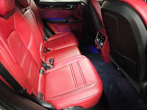 Used 2022 Porsche Cayenne GTS AWD/4WD image 20
