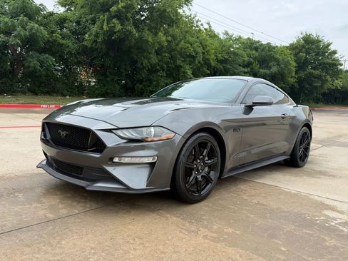 Used 2019 Ford Mustang GT w/ Black Accent Package RWD image 2