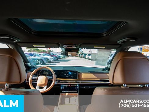 Used 2024 Hyundai Santa Fe Limited image 18