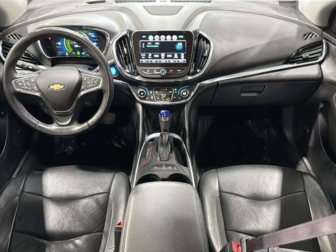 Used 2017 Chevrolet Volt Premier w/ Driver Confidence II Package FWD image 19