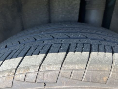 Used 2022 Volkswagen Atlas Cross Sport SE image 12