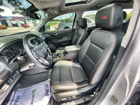 Used 2023 GMC Acadia AT4 w/ Technology Package AWD/4WD image 19