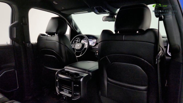Used 2019 RAM 1500 Laramie w/ Sport Appearance Package AWD/4WD image 38