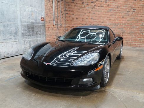 Used 2008 Chevrolet Corvette Convertible w/ Preferred Equipment Group RWD image 6