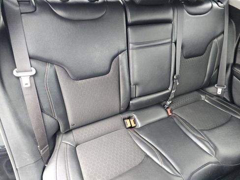 Used 2018 Jeep Compass Latitude image 24