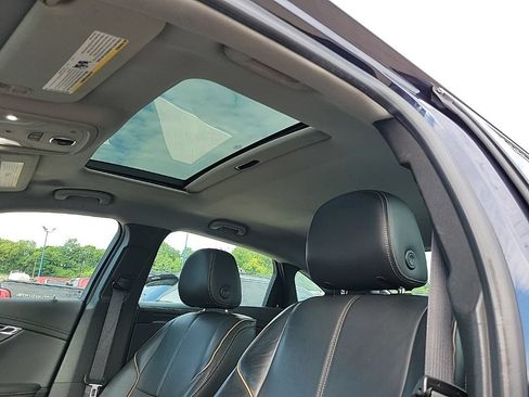 Used 2018 Chevrolet Impala Premier FWD image 31