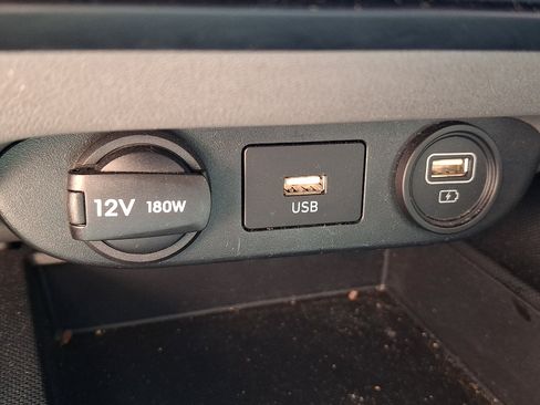 Used 2023 Hyundai Elantra SEL FWD image 23