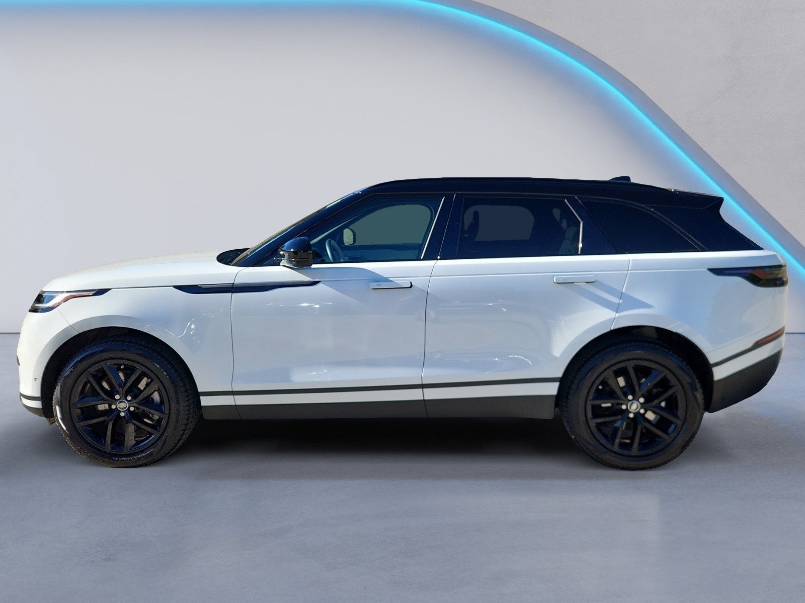 Used 2026 Land Rover Range Rover Velar S AWD/4WD image 3