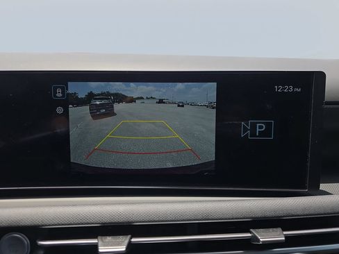 Certified 2025 Hyundai Tucson SEL FWD image 21