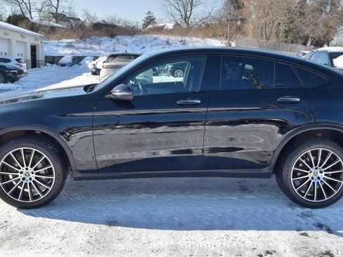 Used 2019 Mercedes-Benz GLC 300 4MATIC image 3