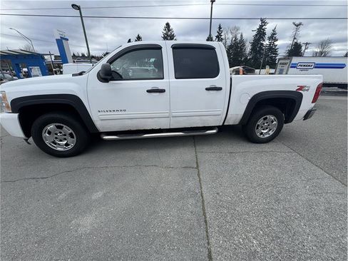 Used 2010 Chevrolet Silverado 1500 LT image 5