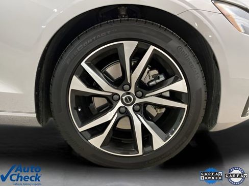 Used 2025 Volvo S60 B5 Core image 95