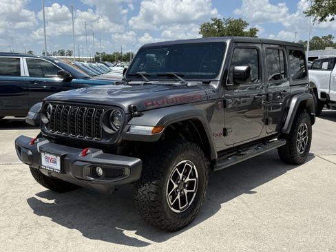 Used 2024 Jeep Wrangler Unlimited Rubicon w/ Technology Group AWD/4WD image 9