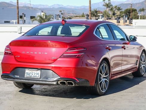 Used 2023 Genesis G70 2.0T image 7