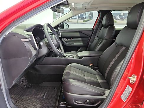 Used 2025 MAZDA CX-50 AWD 2.5 S w/ Weather Package image 16
