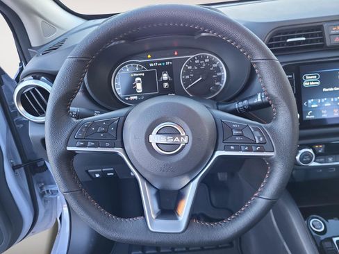 New 2025 Nissan Versa SR w/ Trunk Package image 13