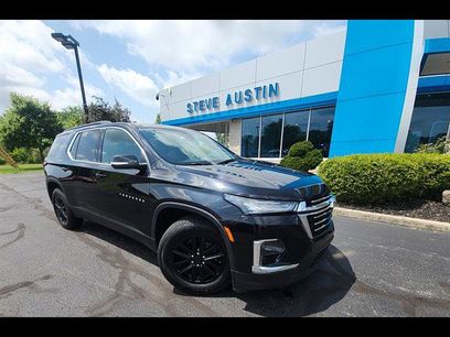 Used 2023 Chevrolet Traverse LT