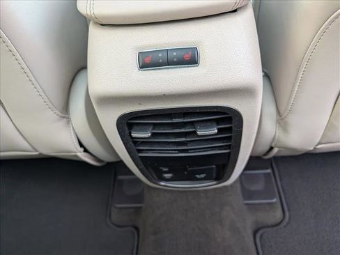 Used 2019 Lincoln MKC Reserve w/ MKC Climate Package image 18