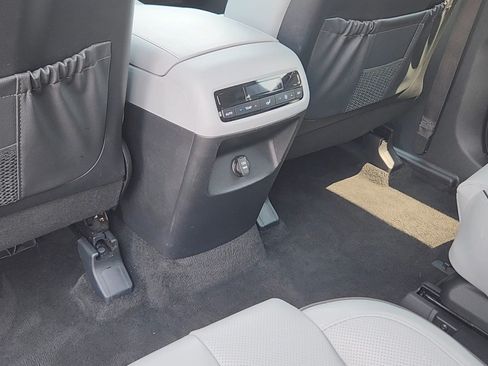 Certified 2025 Hyundai Palisade SEL AWD/4WD image 16