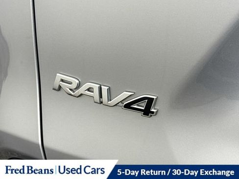 Used 2024 Toyota RAV4 XLE AWD/4WD image 42