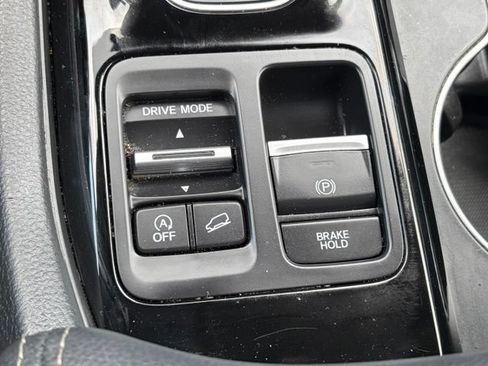 Used 2024 Honda Pilot Touring image 27