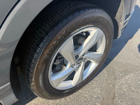 Used 2020 Audi Q3 2.0T Premium w/ Convenience Package image 10