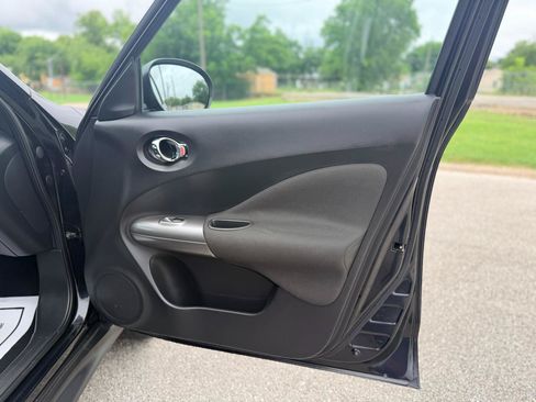 Used 2012 Nissan Juke SV AWD/4WD image 17