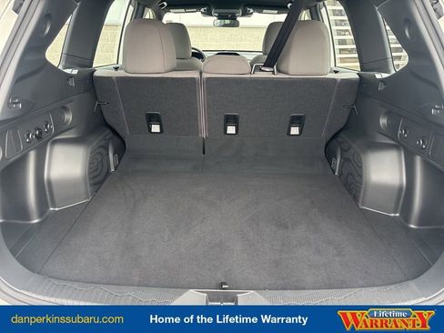 Certified 2025 Subaru Forester image 30