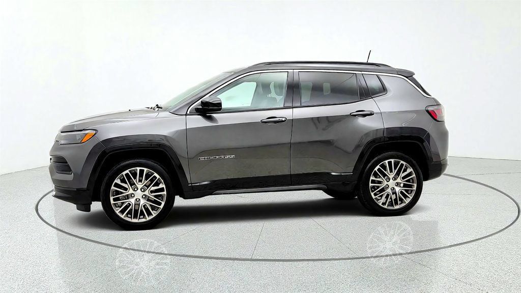 Used 2023 Jeep Compass Limited w/ Elite Group AWD/4WD image 8