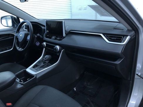 Used 2025 Toyota RAV4 LE image 24