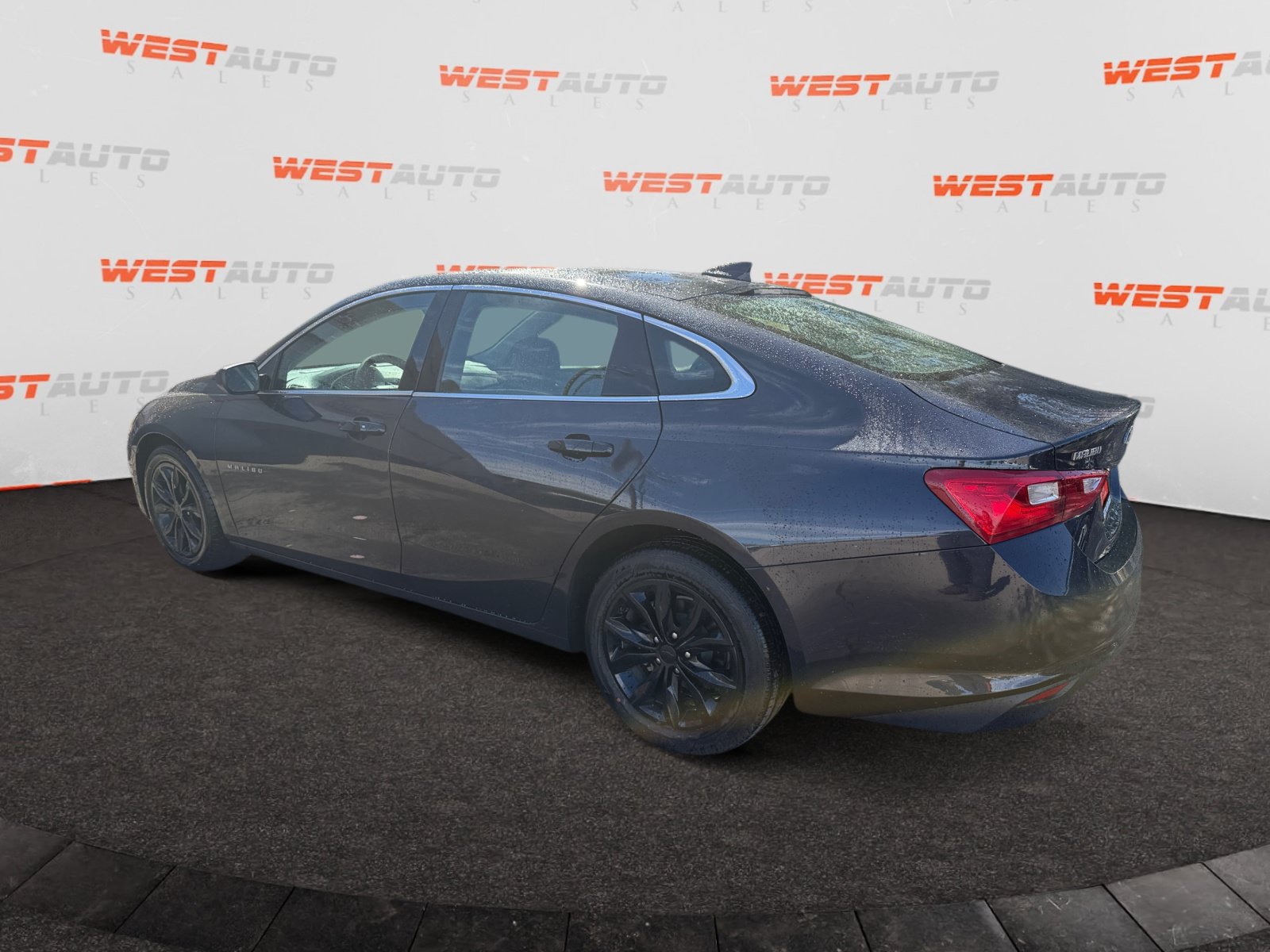 Used 2023 Chevrolet Malibu LT FWD image 3