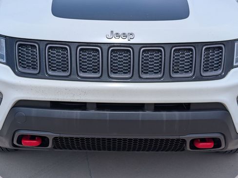 Used 2020 Jeep Compass Trailhawk AWD/4WD image 9