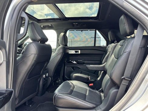 Used 2021 Ford Explorer ST w/ Equipment Group 401A AWD/4WD image 14