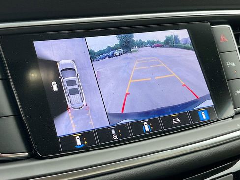 Used 2024 Buick Enclave Avenir FWD image 14