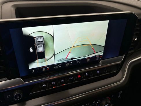 Used 2024 Chevrolet Silverado 1500 High Country w/ Technology Package image 28