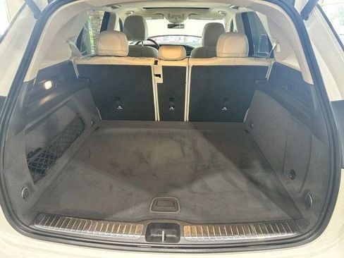 Used 2020 Mercedes-Benz GLE 350 4MATIC w/ Premium Package image 34